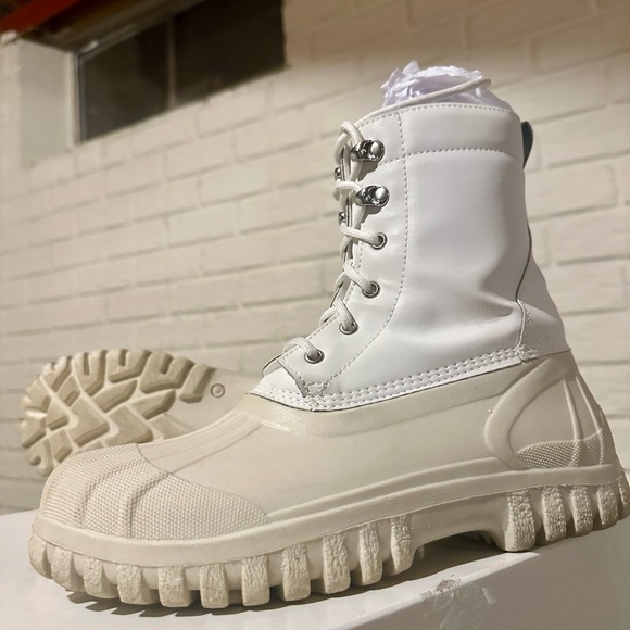Diemme x RAINS | Anatra Boot in Reflective White, size 40EU/9US - Picture 1 of 11
